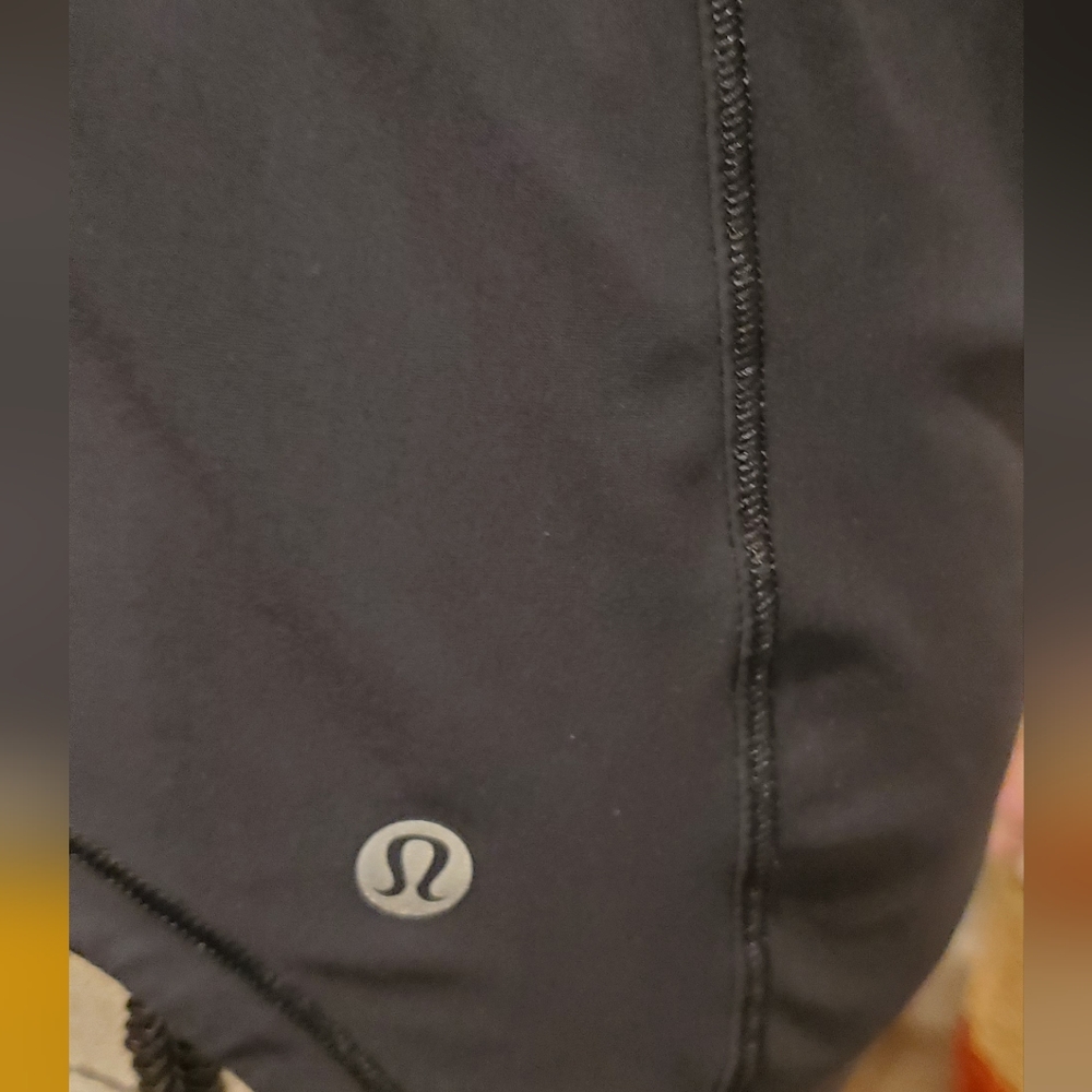 Lululemon Black Fitted Sleeveless Tank Top Size S. - Picture 5 of 7